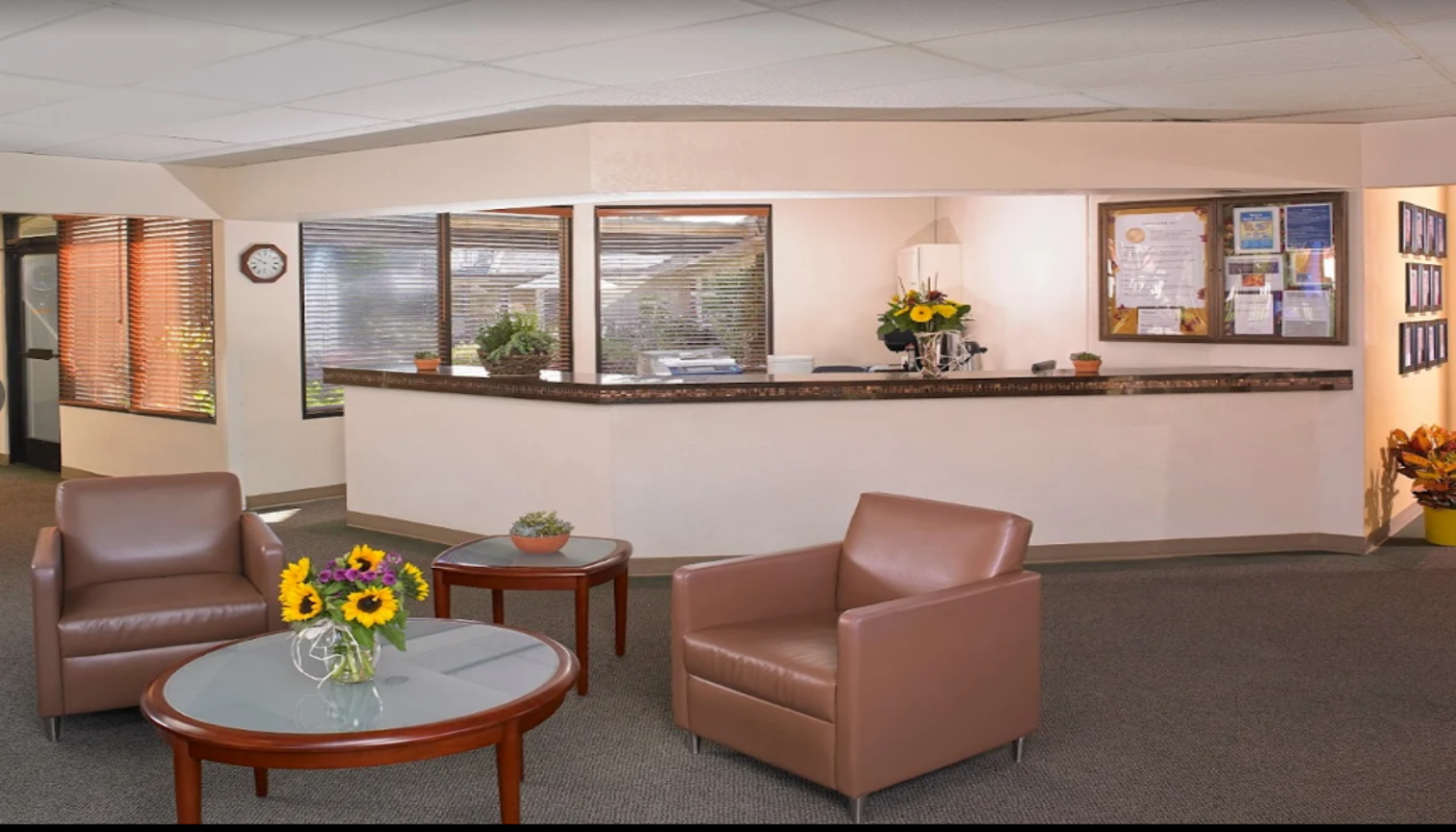 Aurora Charter Oak Hospital - Outpatient