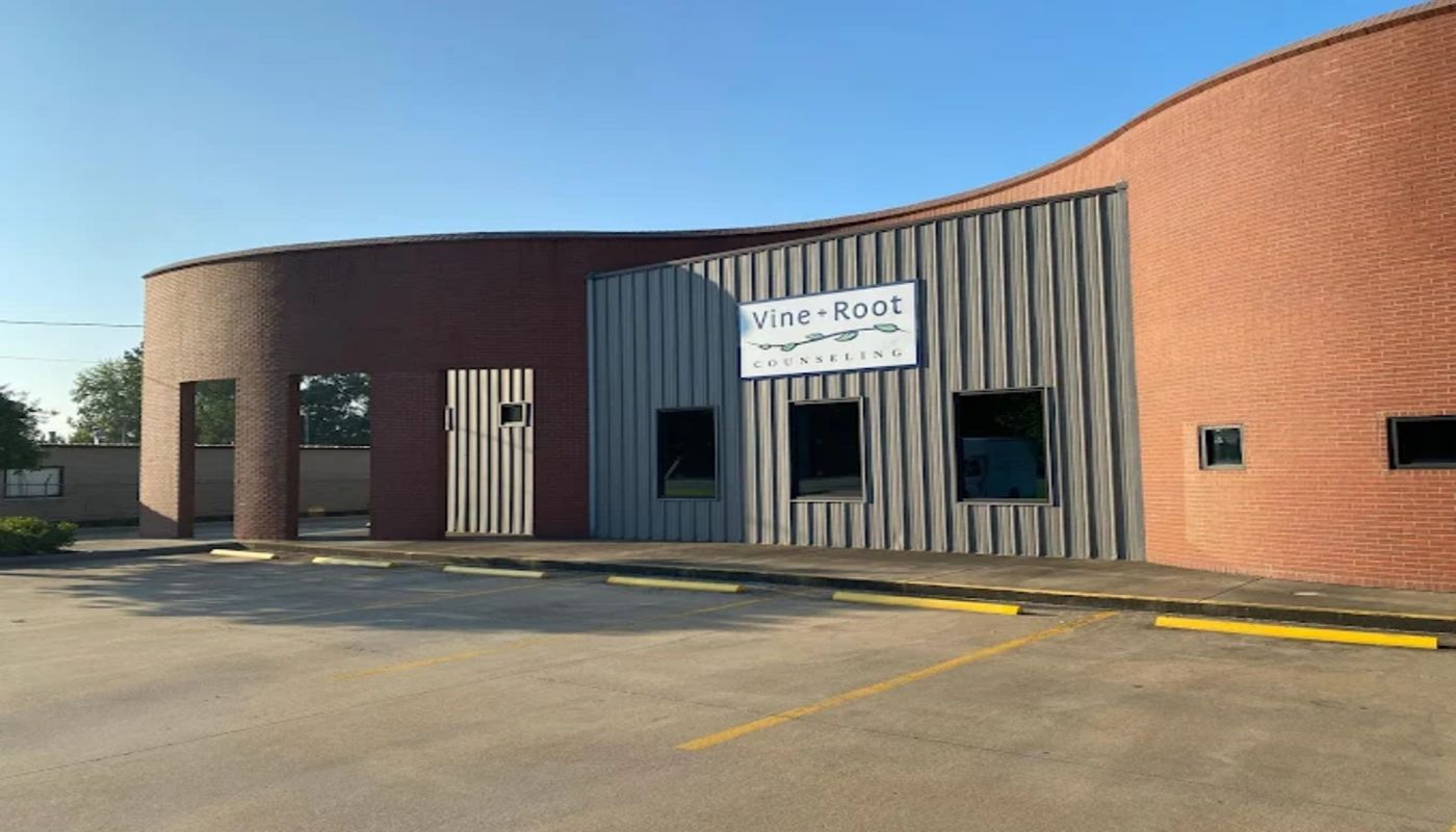 Capstone Wellness Vine + Root Counseling