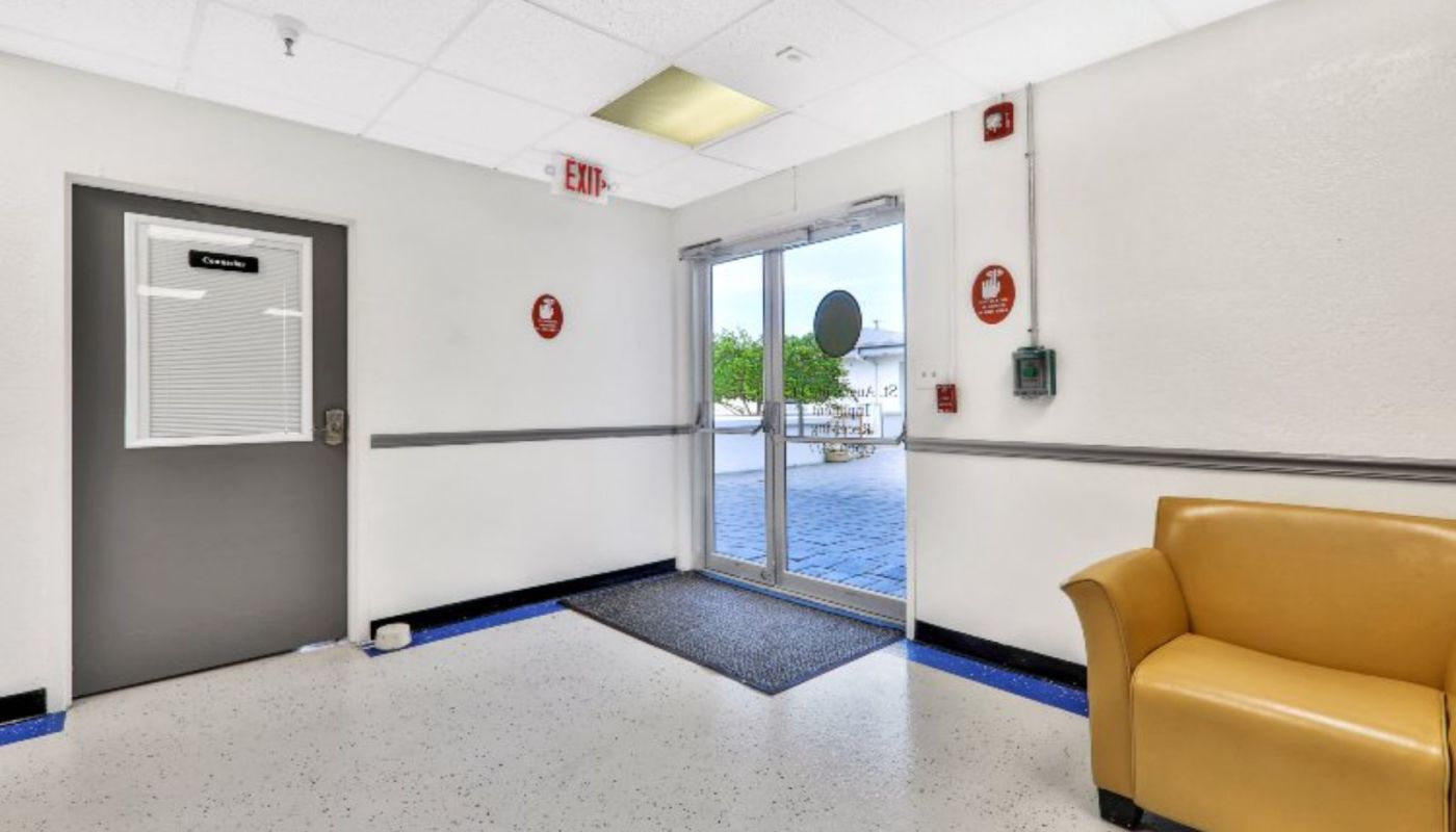 Dr. Paul's By The Sea