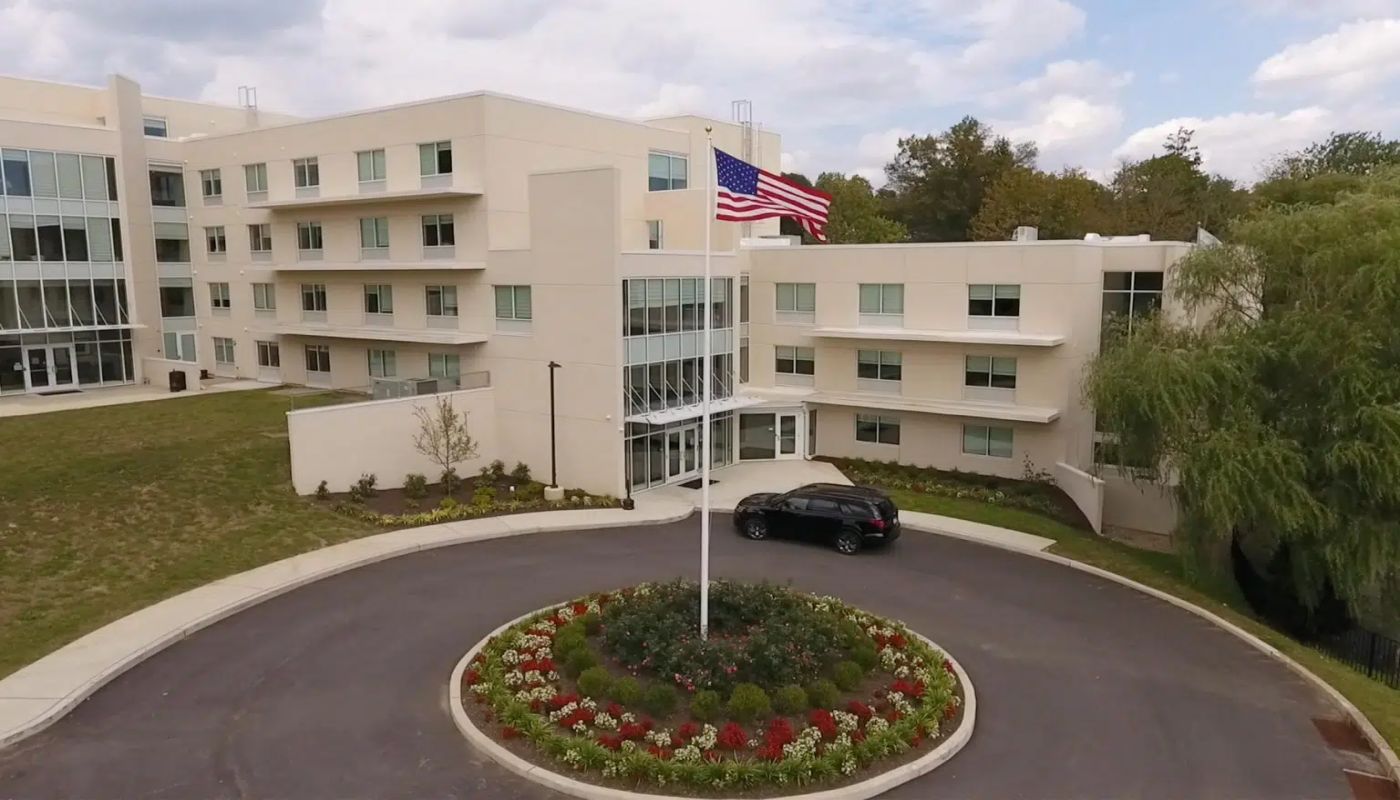 Recovery Centers of America at Devon