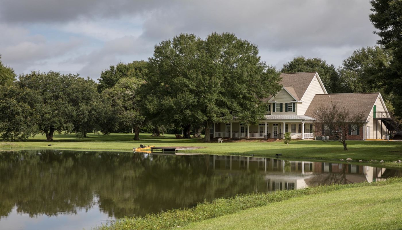 Whispering Oaks Lodge